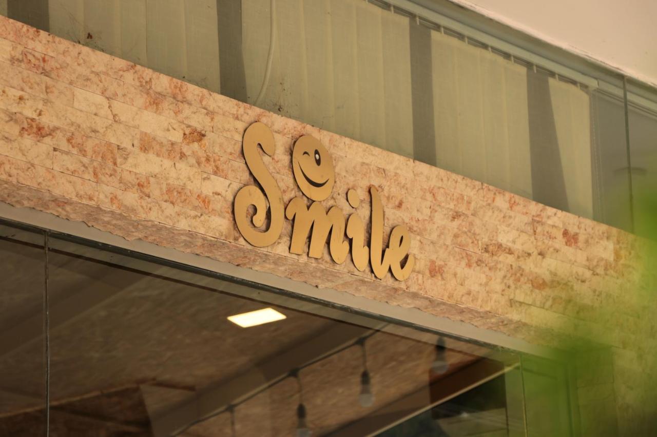 Hotel Smile Kobuleti Dış mekan fotoğraf