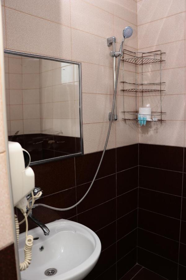 Hotel Smile Kobuleti Oda fotoğraf