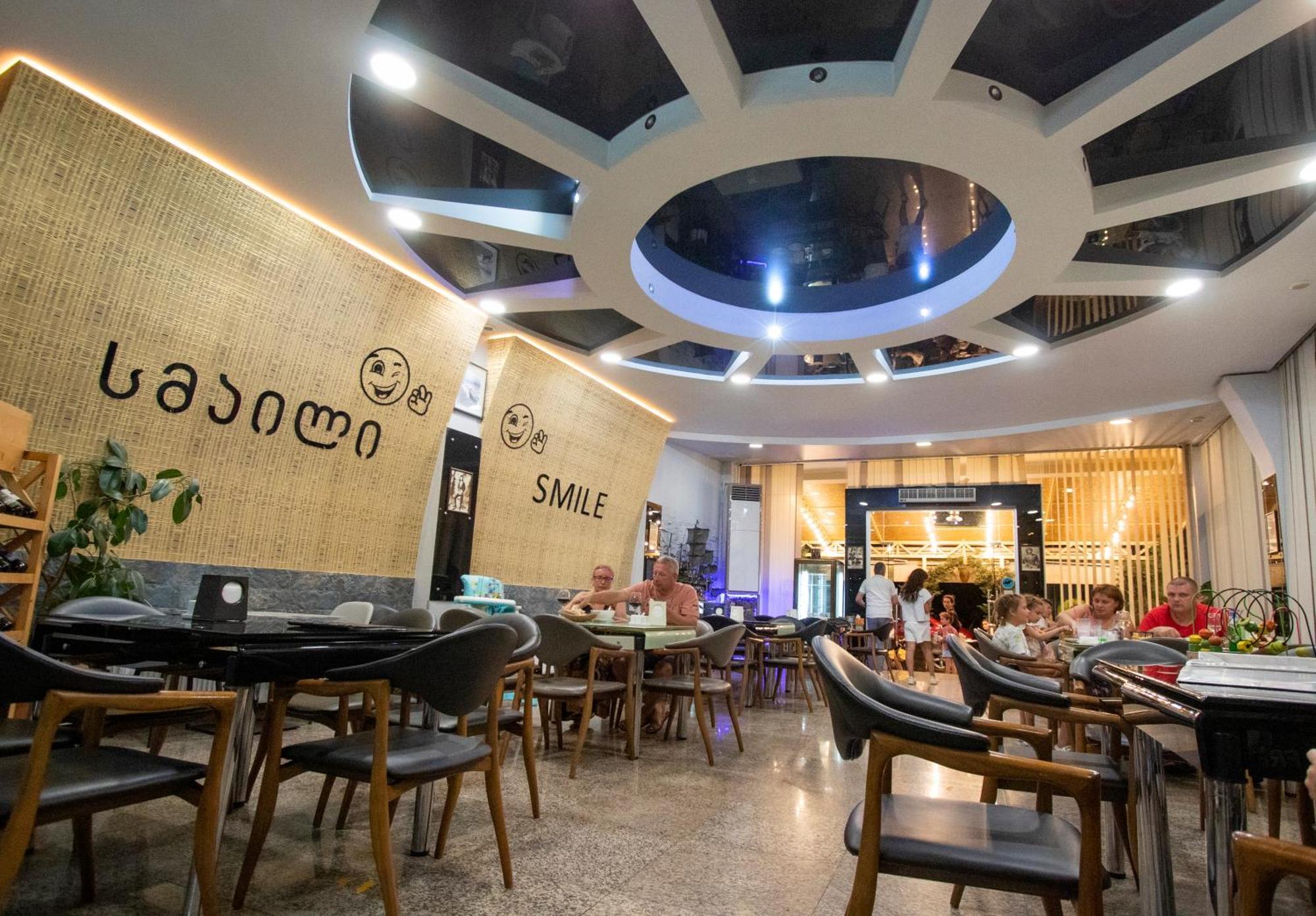 Hotel Smile Kobuleti Dış mekan fotoğraf